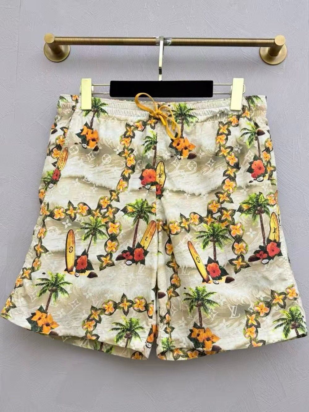 🚩steal Louis Vuitton Beige Tropical Print Athletic Shorts with Yellow Drawstring